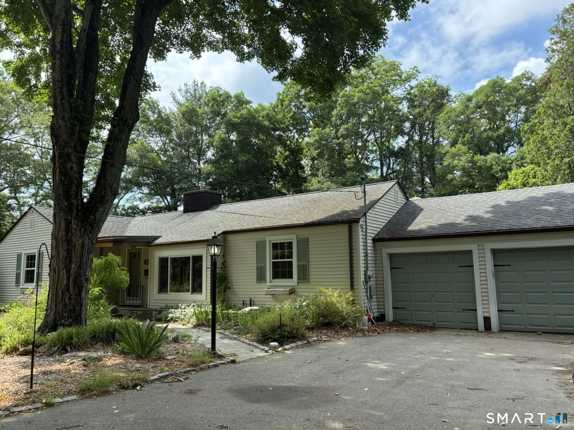 60 Mohegan Road, Norwich, CT