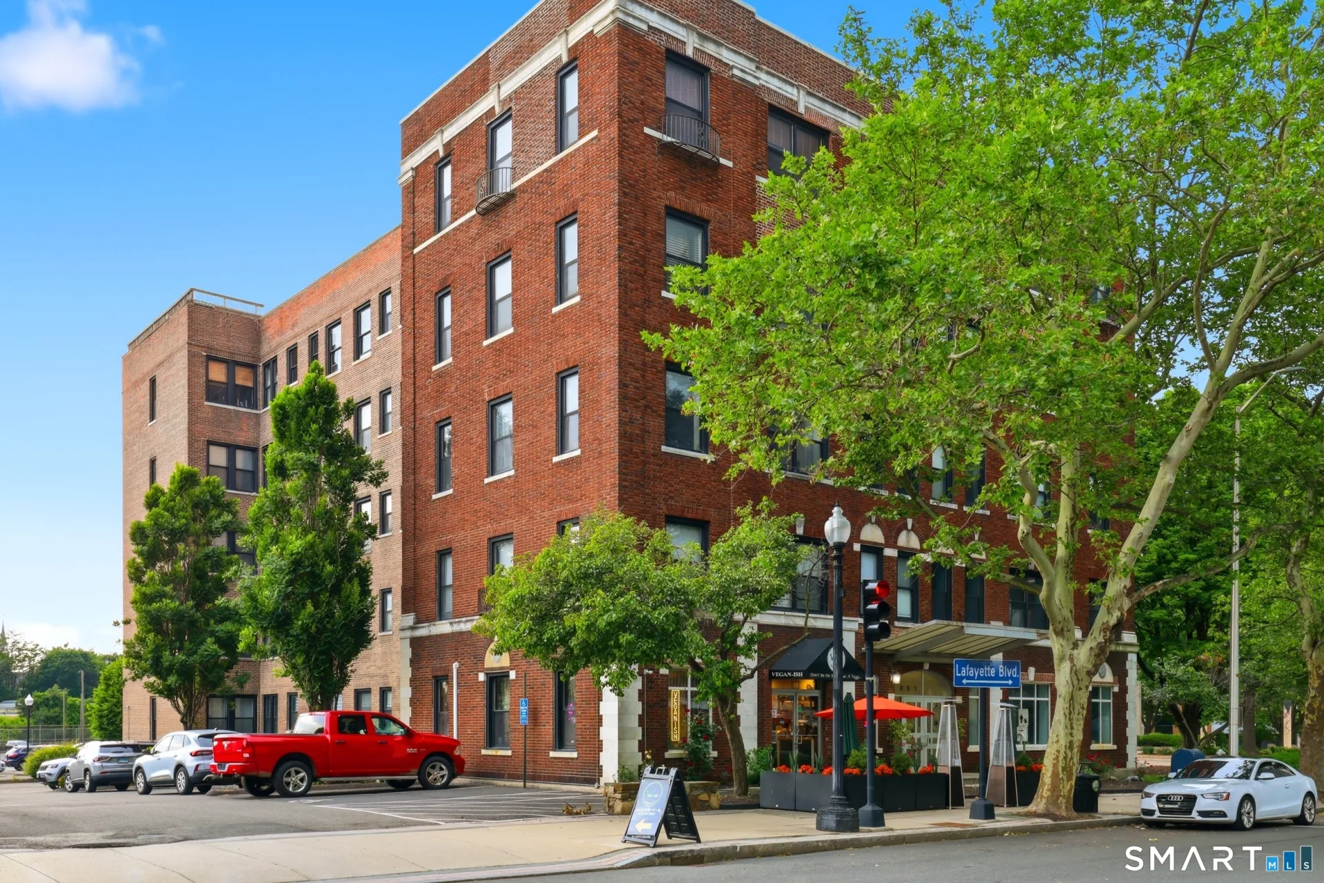 881 Lafayette Boulevard #5H, Bridgeport, CT