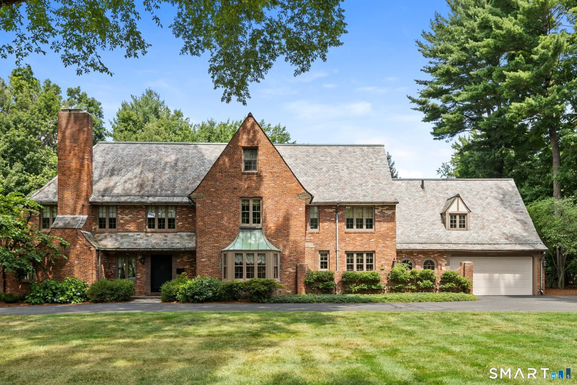 1844 Albany Avenue, West Hartford, CT