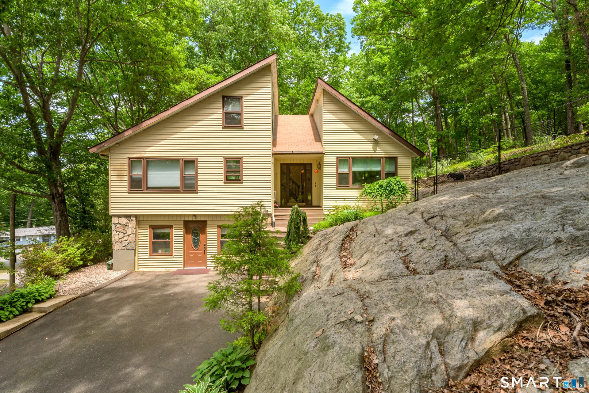 208 Rainbow Trail, Vernon, CT