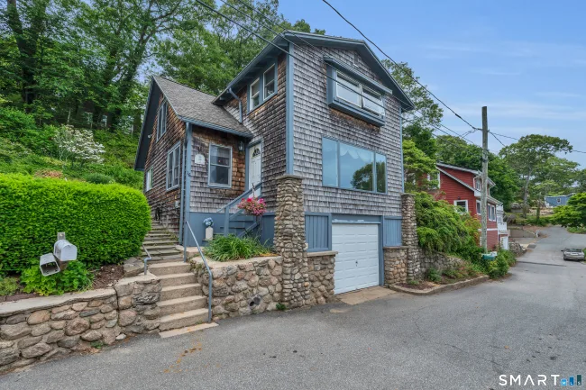 16 Ledge Road, East Lyme, CT