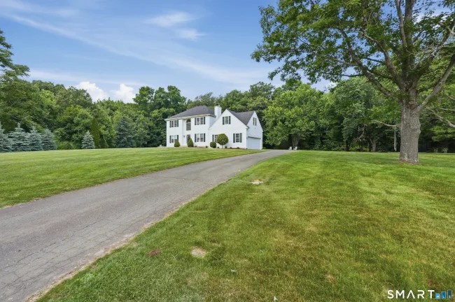 25 Charter Oak Drive, Cheshire, CT