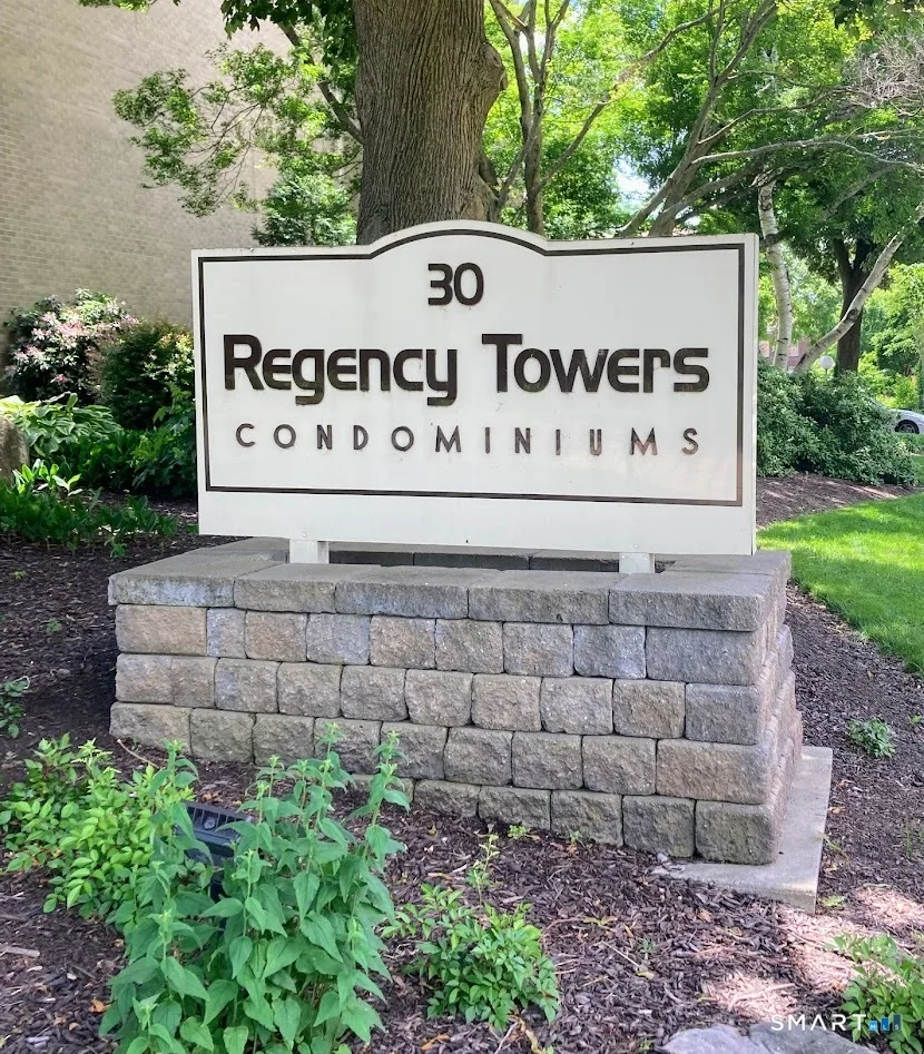 30 Woodland Street #4D, Hartford, CT