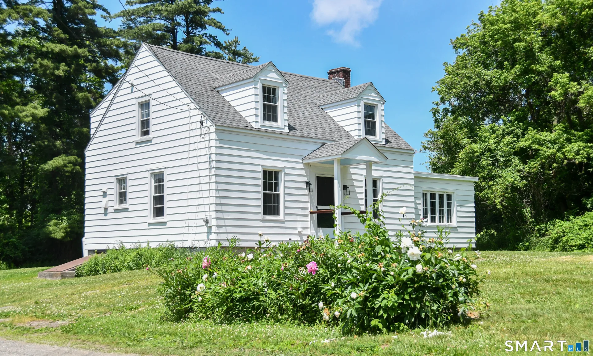 142 Gay Street, Sharon, CT