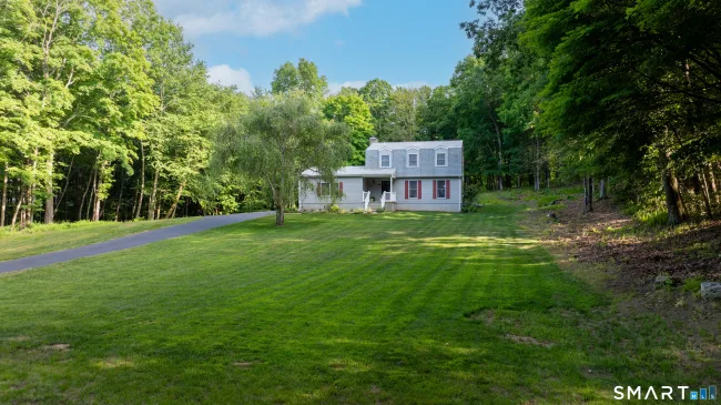 85 White Plains Road, Norwich, CT