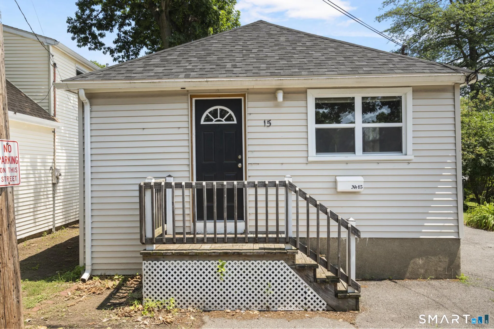 15 Peak Avenue, Milford, CT