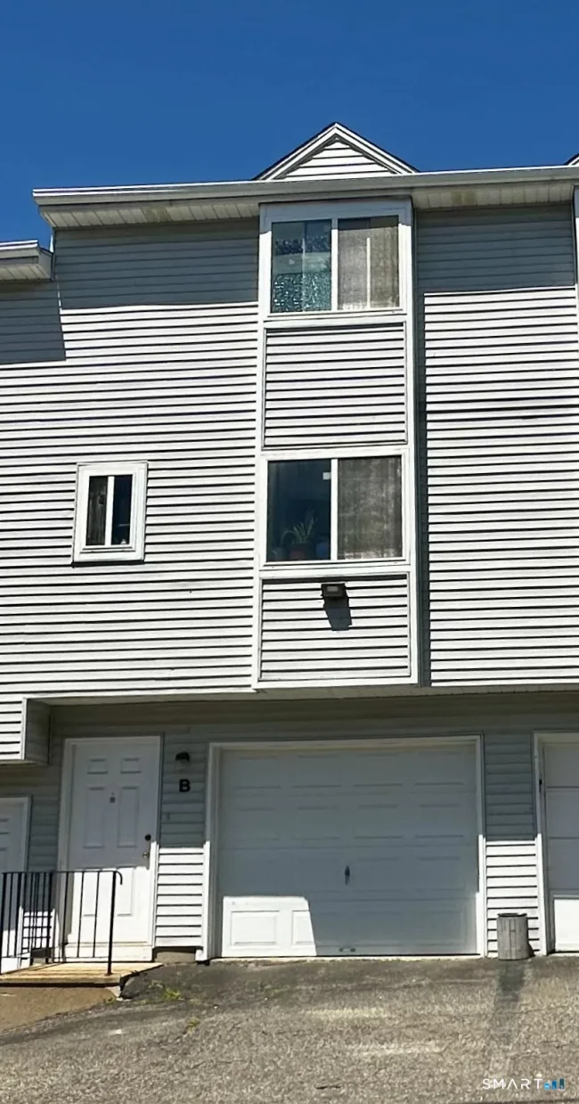 23 Pearl Lake Road #B, Waterbury, CT