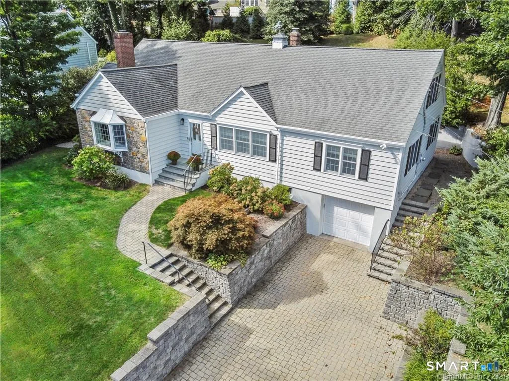 13 Hickory Drive, Greenwich, CT