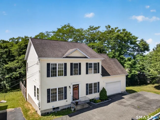 5 Grove Avenue