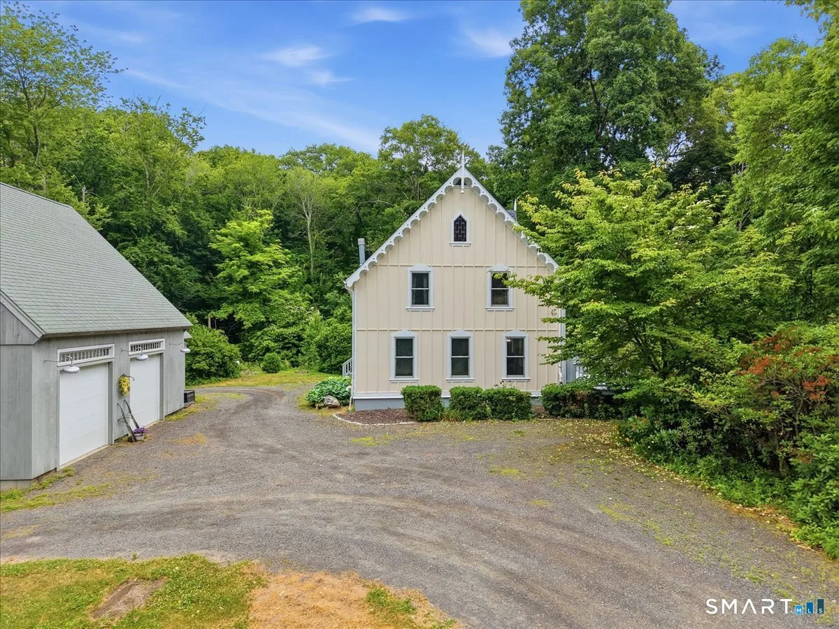 124 Town Street, East Haddam, CT