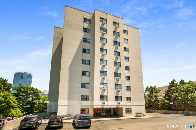 51 Schuyler Avenue #6F, Stamford, CT