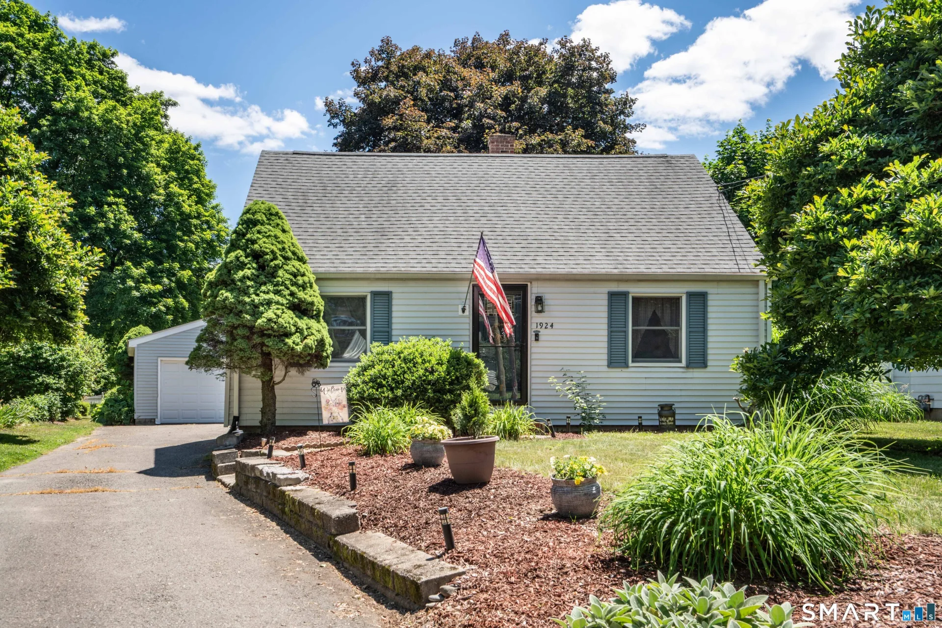 1924 Main Street, East Hartford, CT