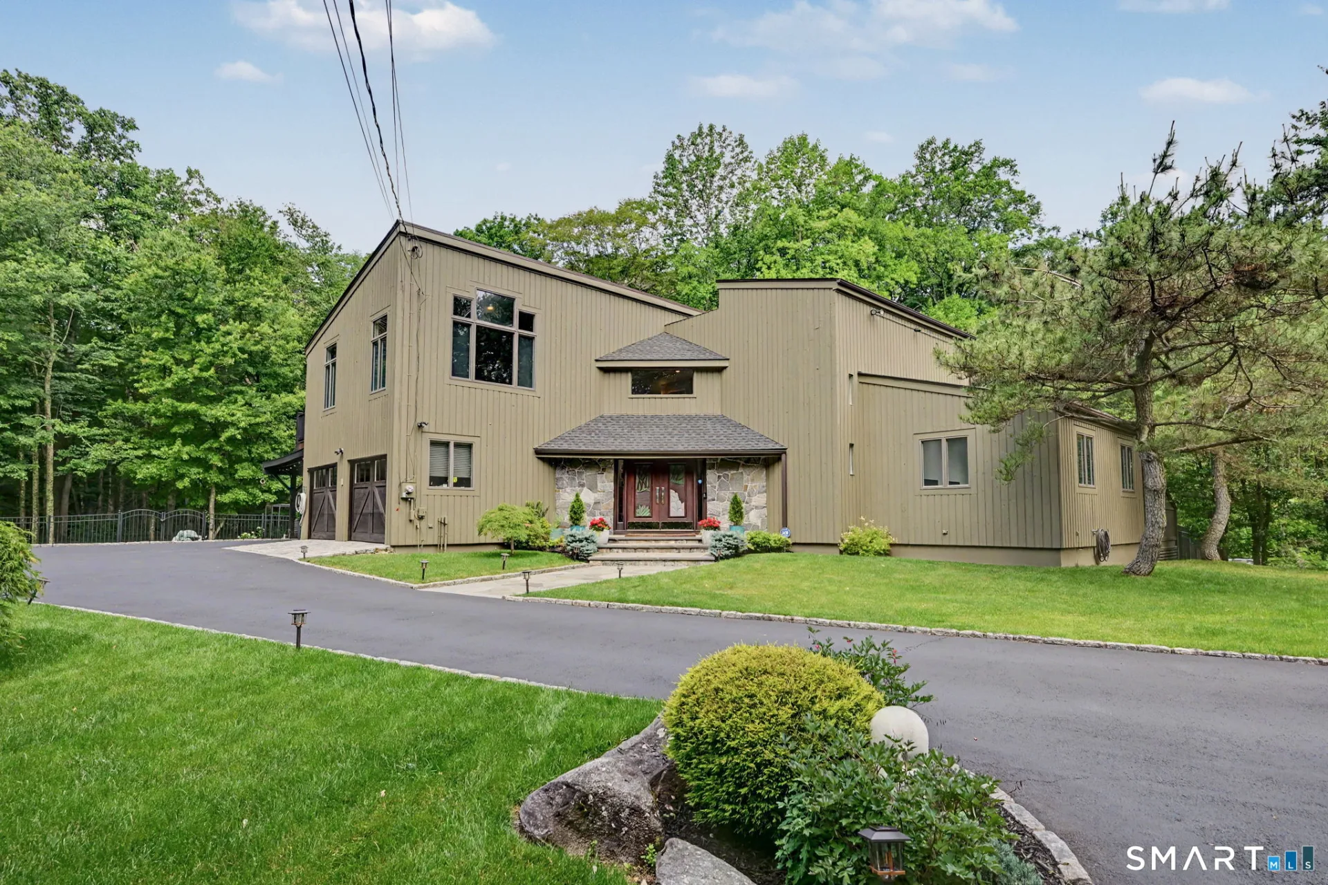 196 Echo Hill Drive, Stamford, CT