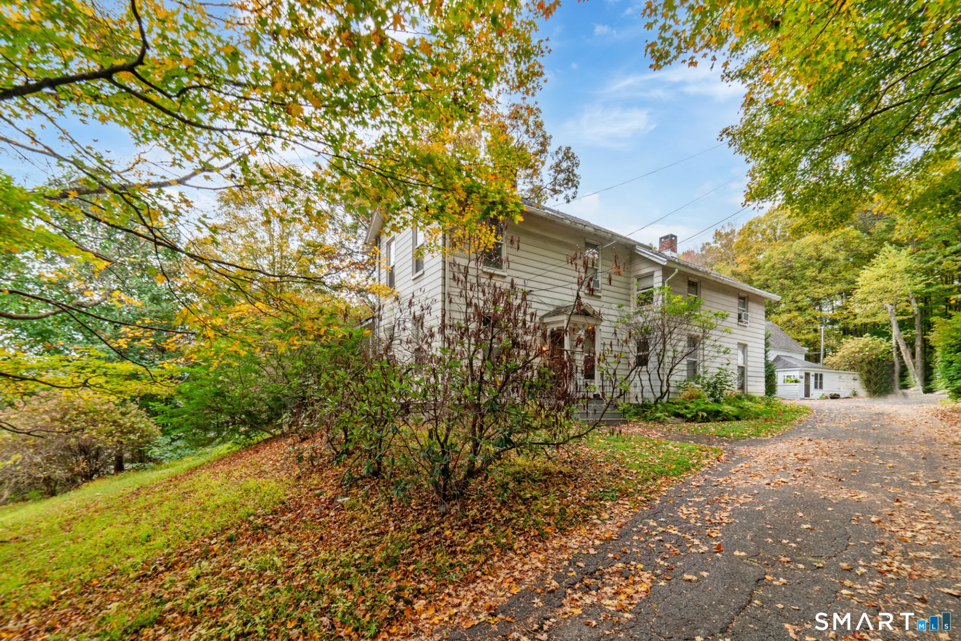 87 Woodruff Avenue, Watertown, CT