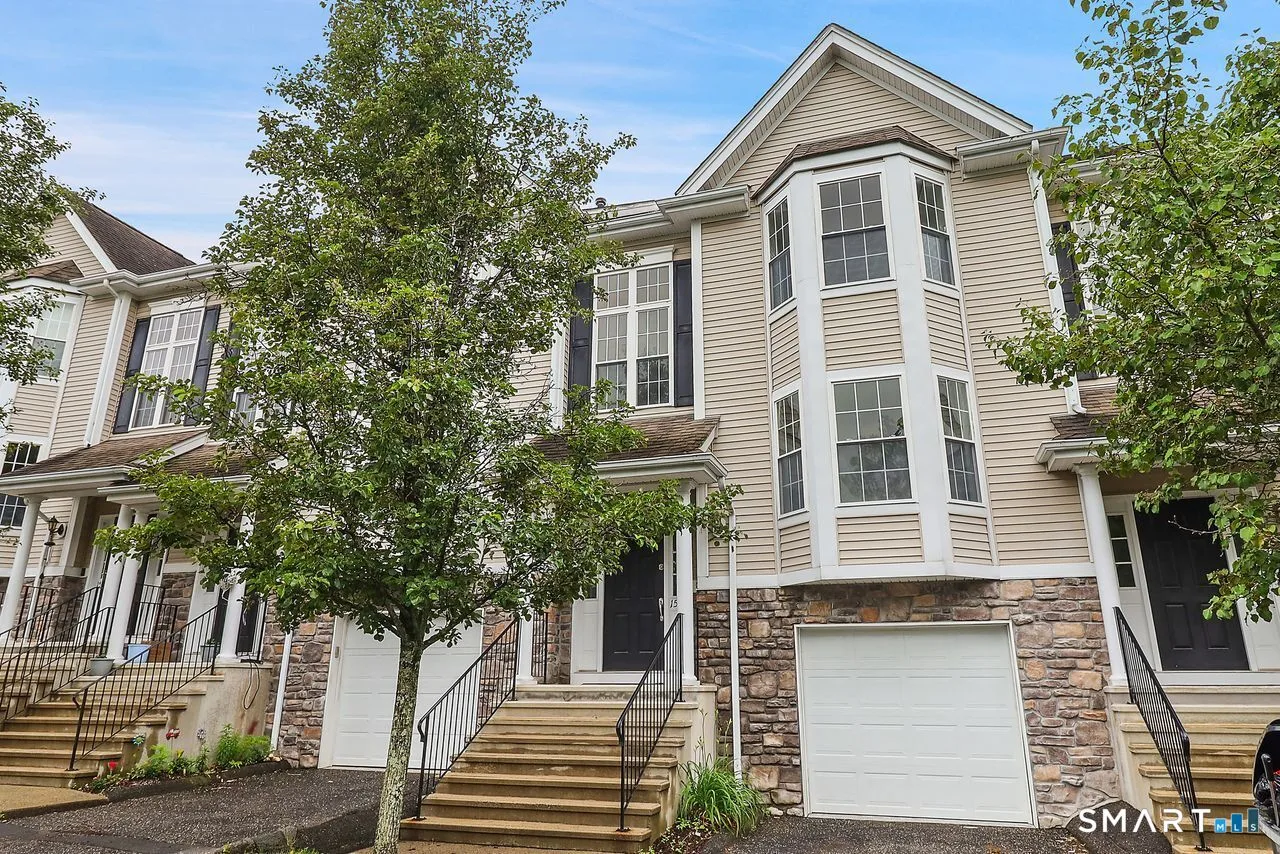 1505 Sienna Drive #1505, Danbury, CT