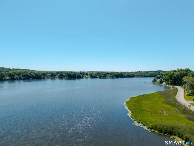 901 River Road, Groton, CT