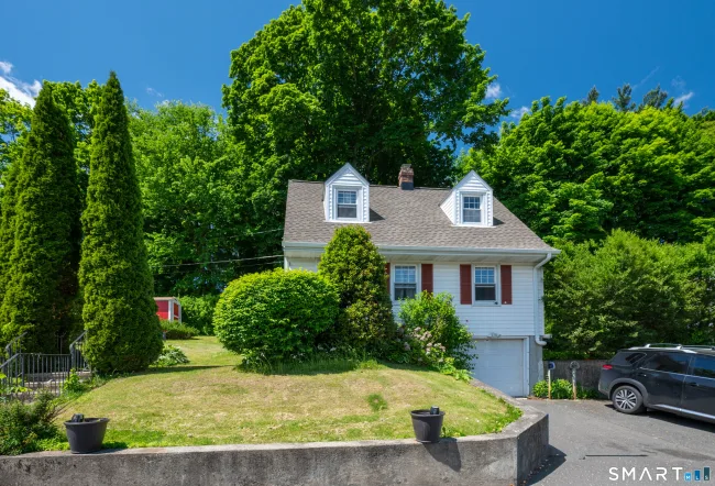 6 Robinview Terrace, Danbury, CT