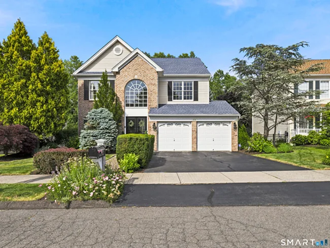 35 Lilac Lane, Danbury, CT