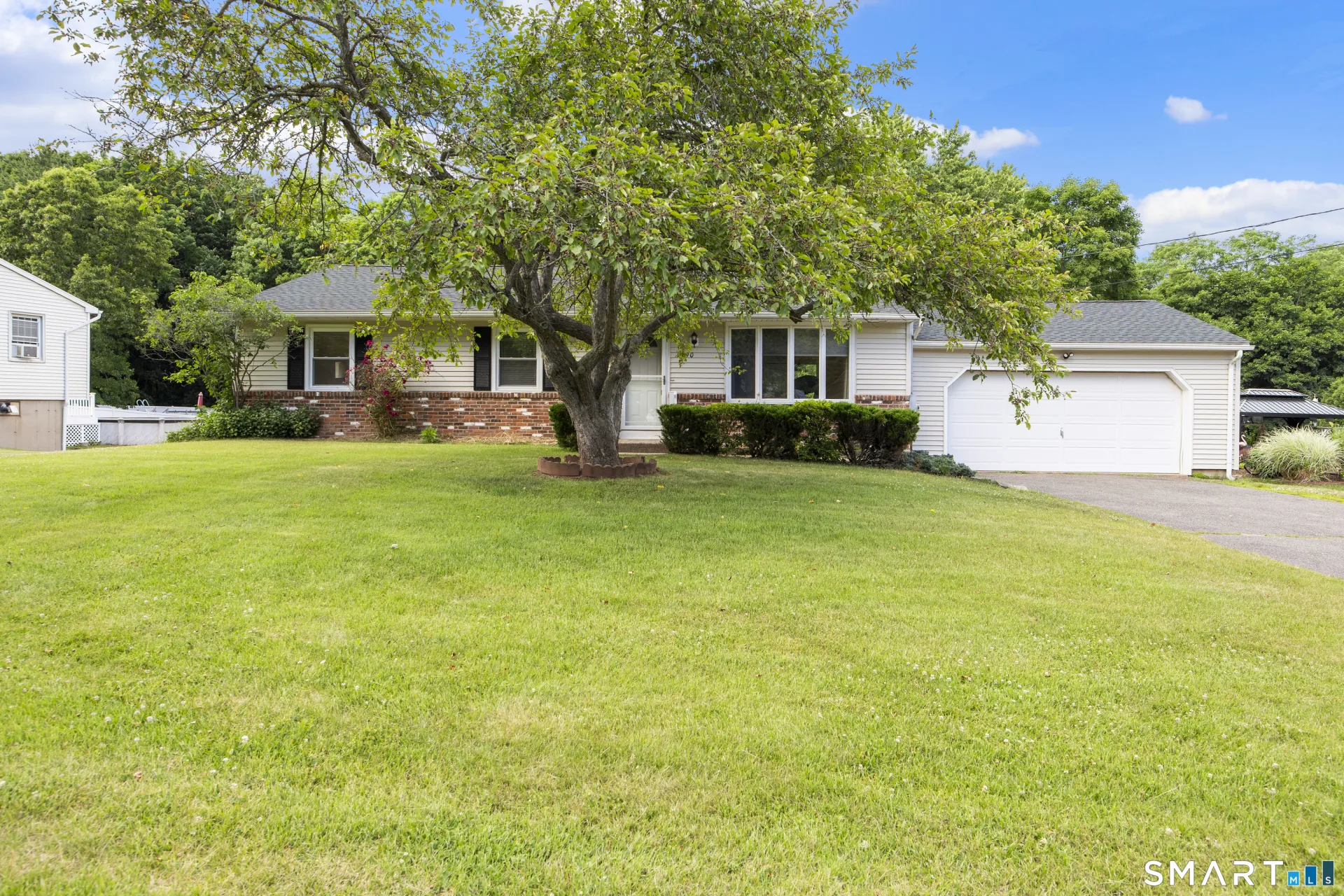 1090 Notch Road, Cheshire, CT