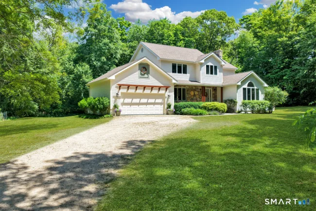 73 Pine Woods Road, North Stonington, CT