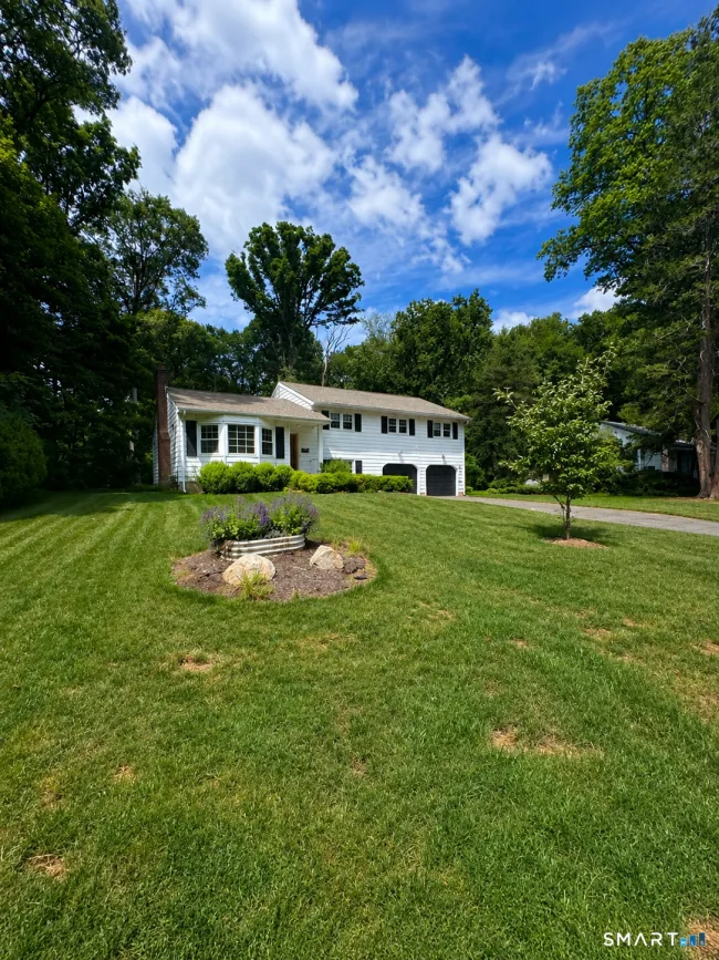 122 Berrian Road, Stamford, CT