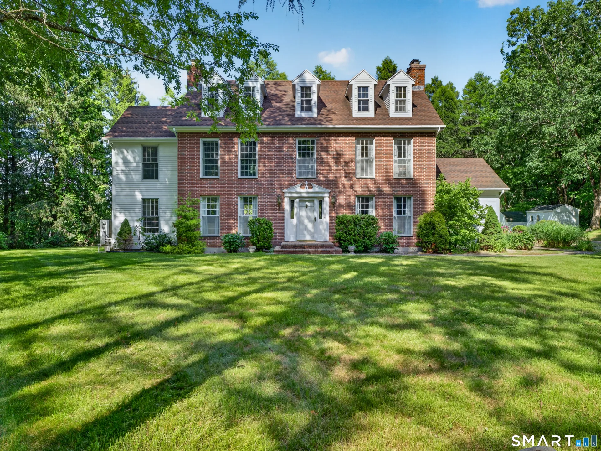 2 Larchwood Lane, East Lyme, CT
