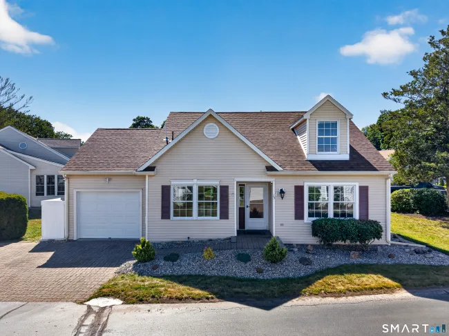 15 Silverbrook Lane #15