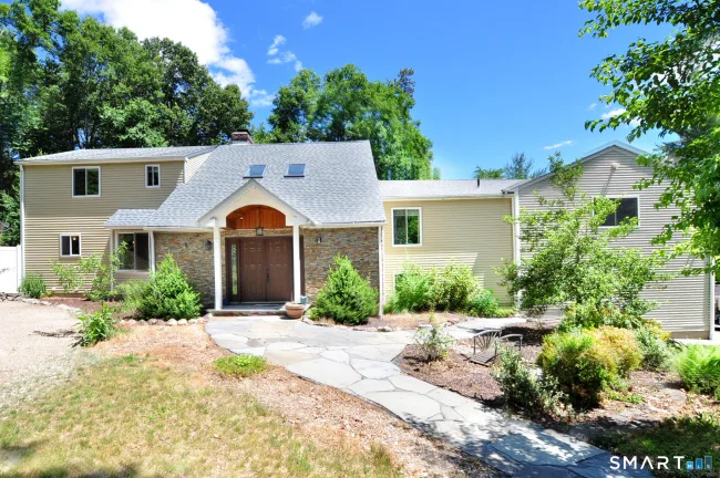 4 Tennyson Drive