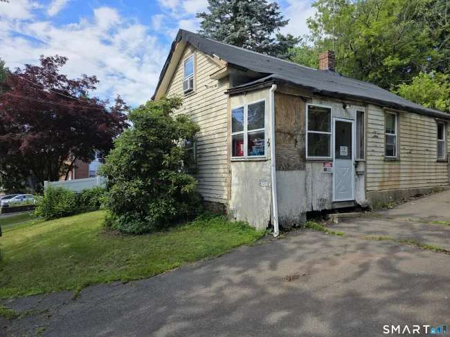 24 Lasalle Court