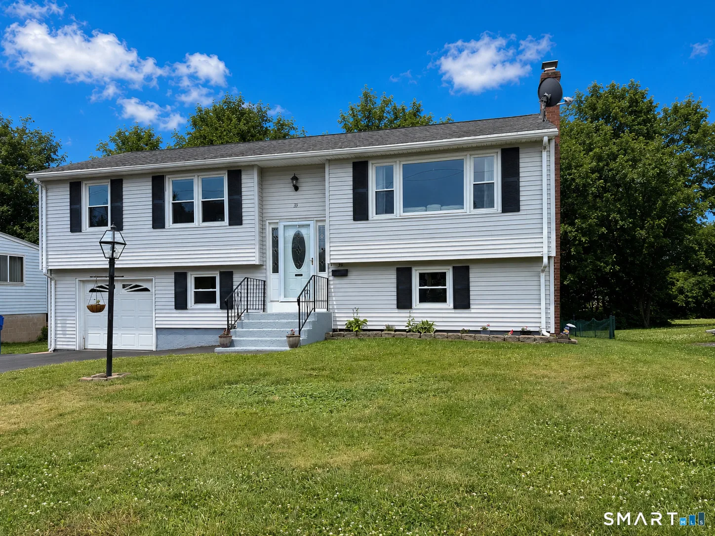 39 Putnam Street, Newington, CT