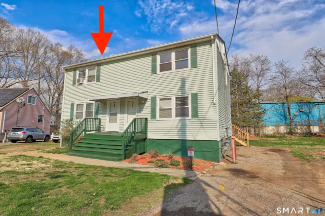 69 Sunshine Circle, Bridgeport, CT