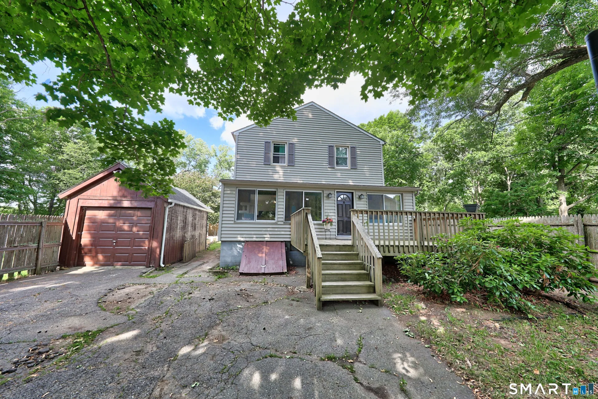 132 East Lake Street, Winchester, CT