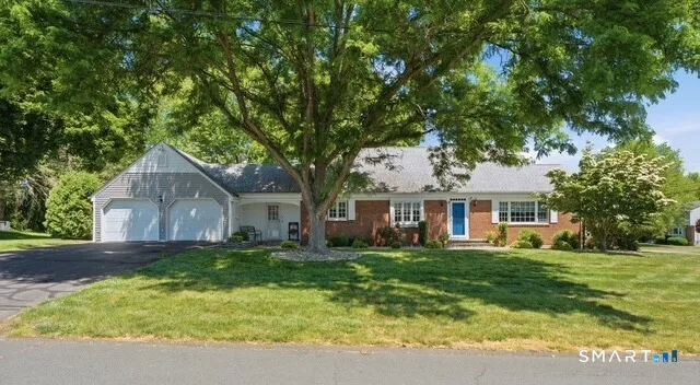 9 Pond Side Drive