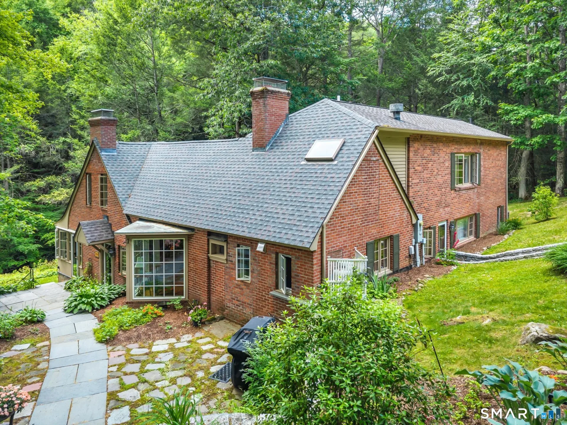 11 Pratt Farm Road, Granby, CT