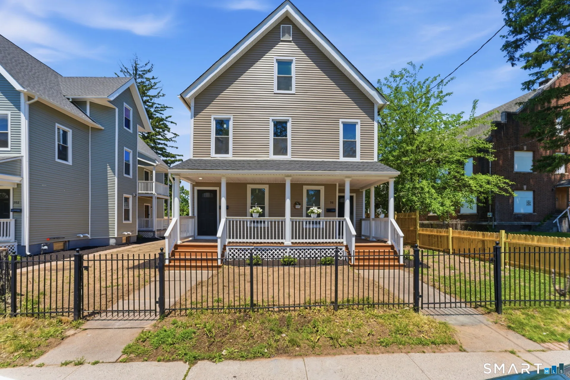 98-100 Capen Street, Hartford, CT