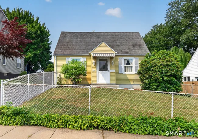 50 Summit Avenue