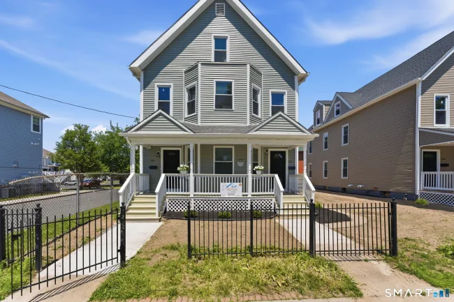 102 Capen Street