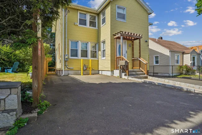 10 Wells Avenue