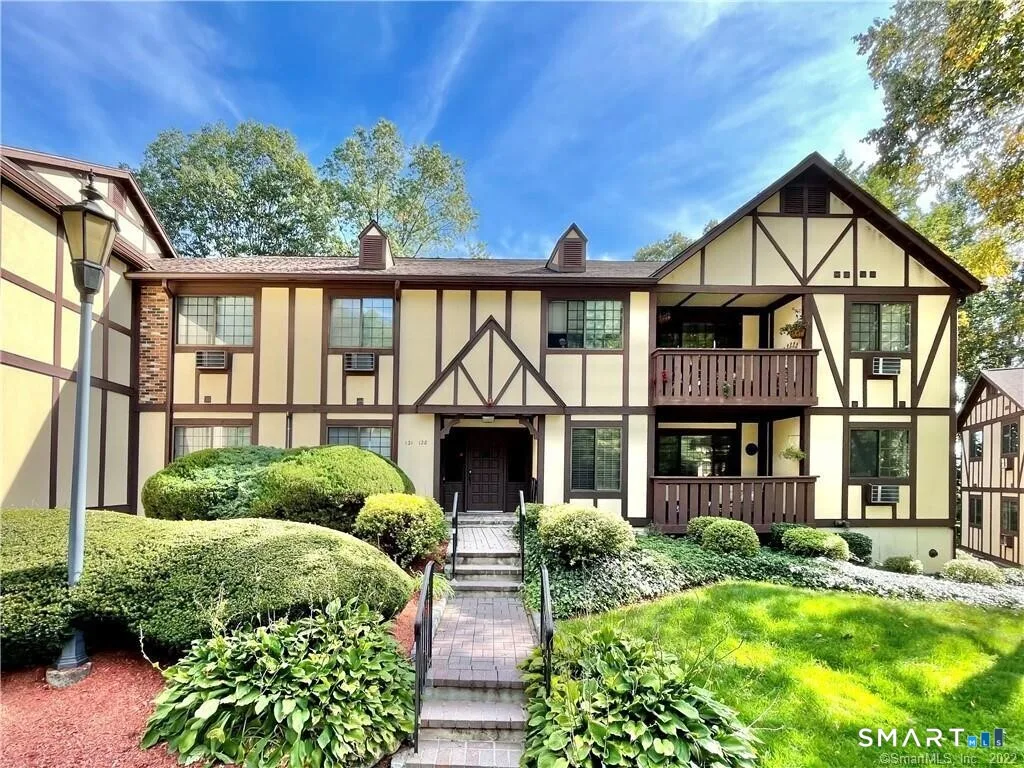 125 Warner Hill Road #128, Stratford, CT