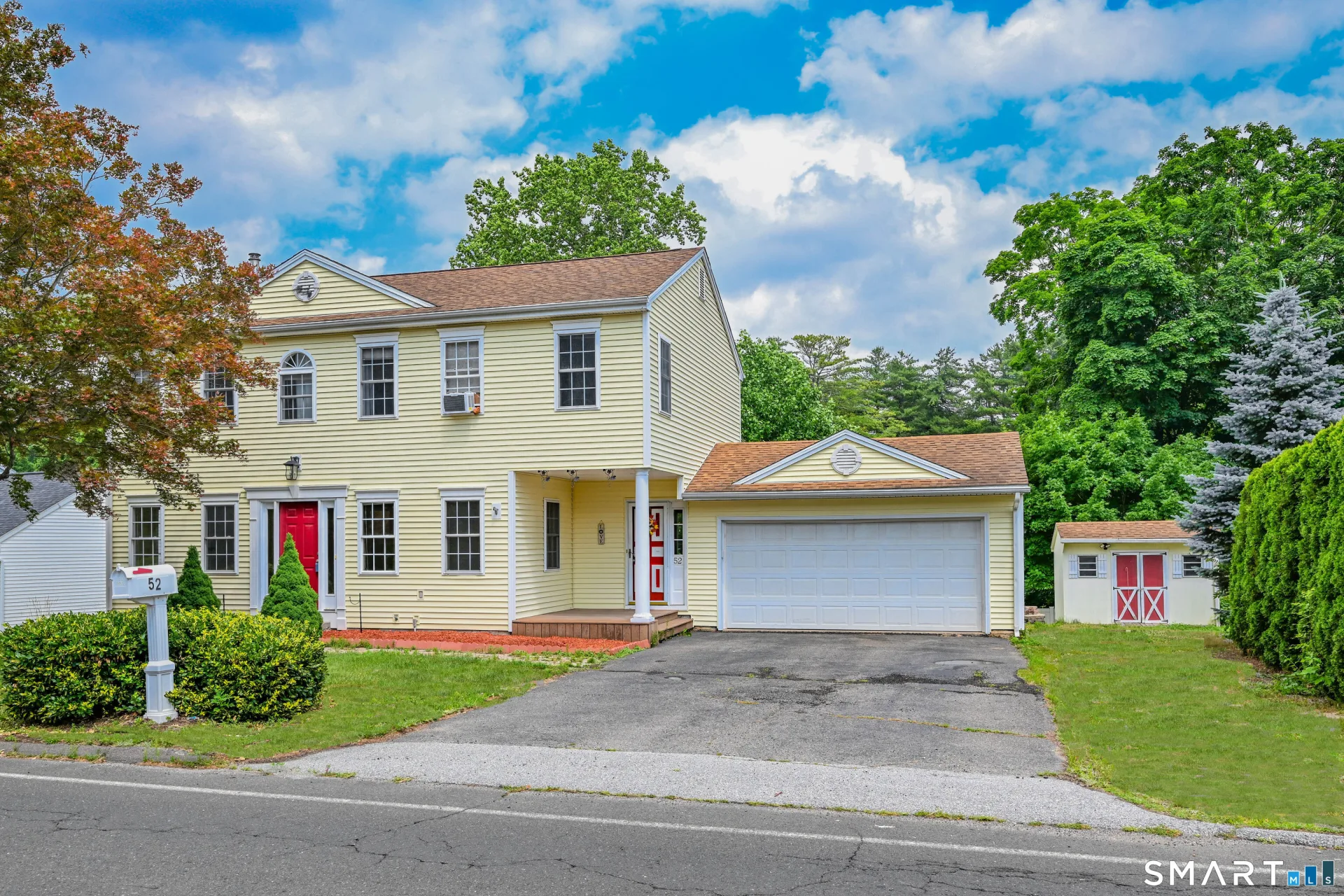 52 Monce Road, Burlington, CT
