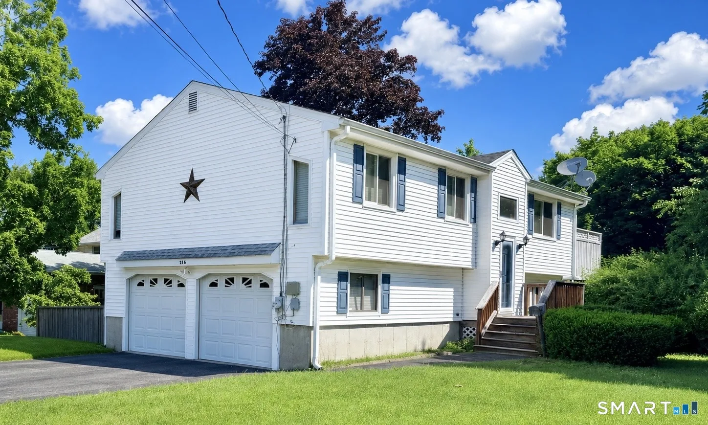 215 Prospect Avenue, Shelton, CT