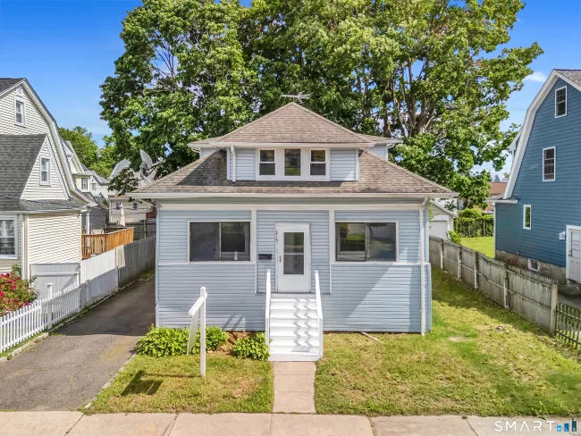 215 Overland Avenue