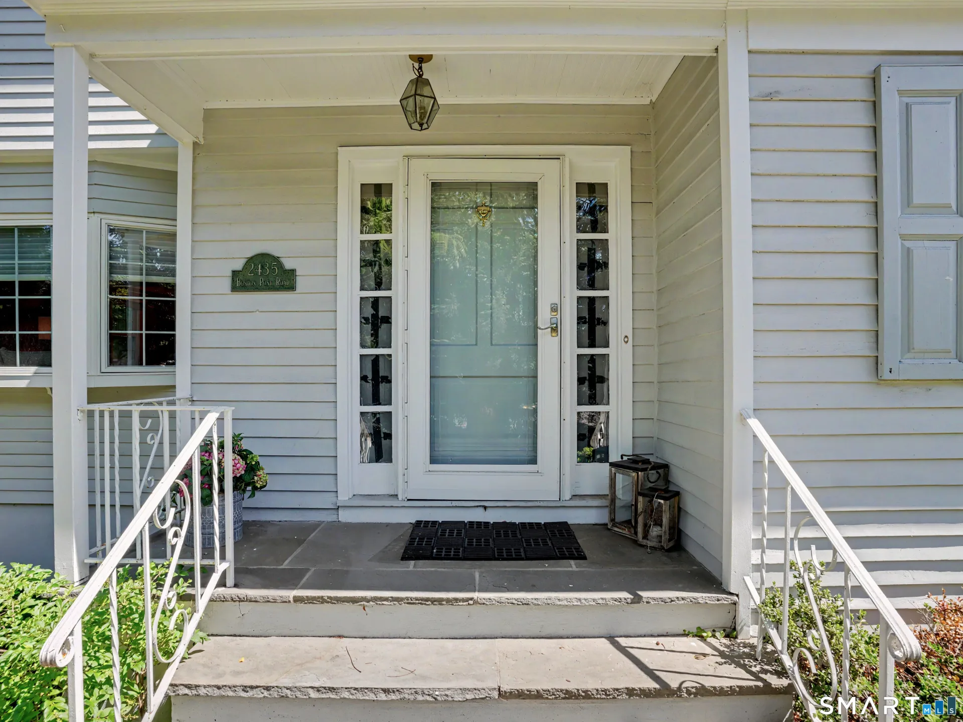 2435 Boston Post Road, Darien, CT