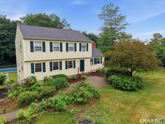 20 Stagecoach Road, Woodbury, CT