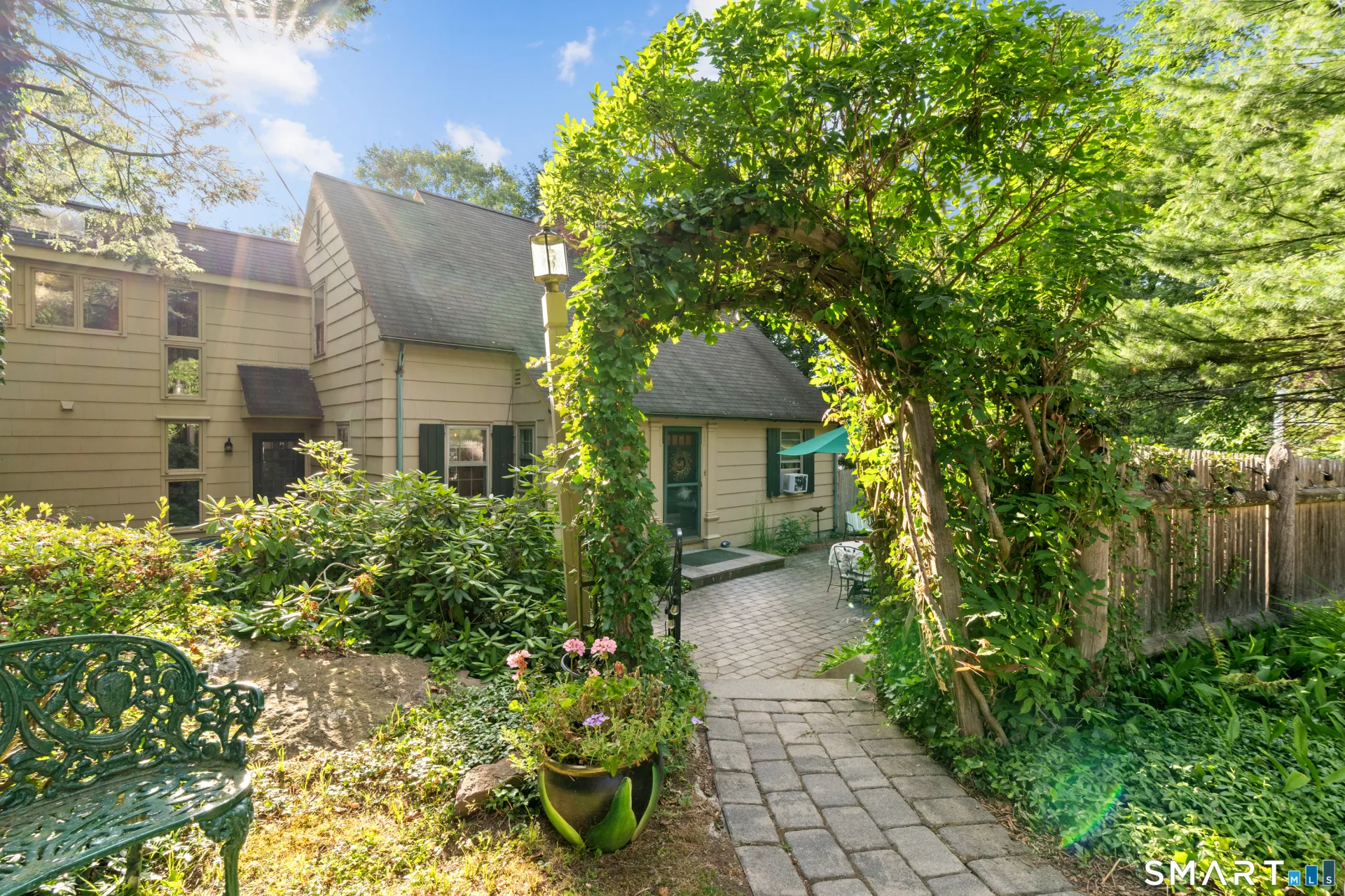 345 Ridgewood Road, West Hartford, CT