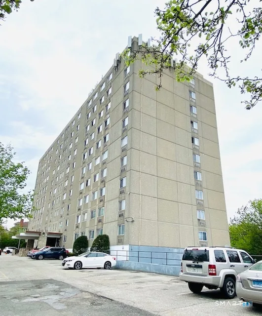 120 Huntington Turnpike #809, Bridgeport, CT