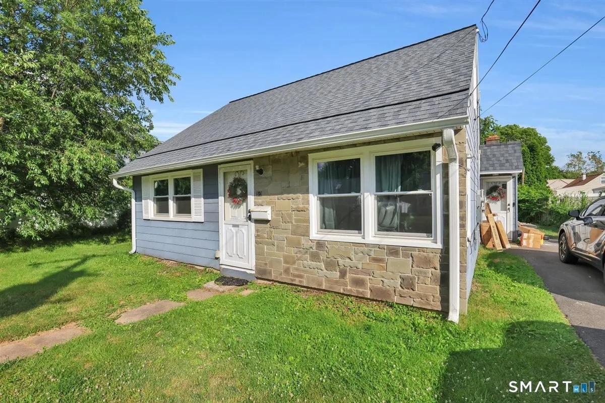 383 Glen Hills Road, Meriden, CT