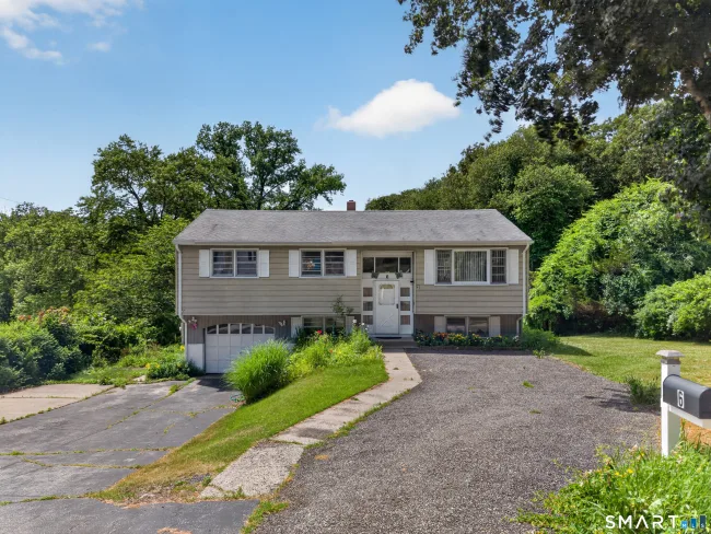 6 Willow Lane