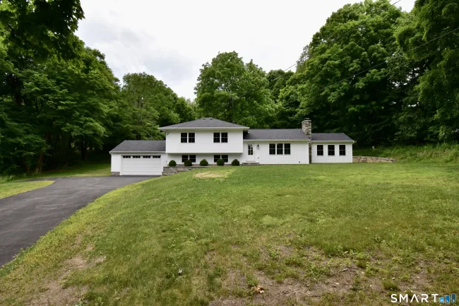 52 Curtis Road