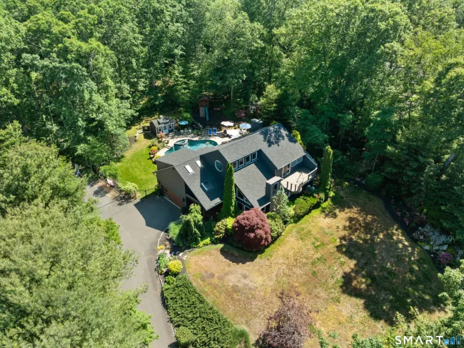 84 Sawmill Road